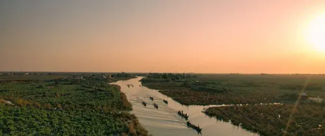 Iraqi and Foreign tourists discover the Arab Marshes