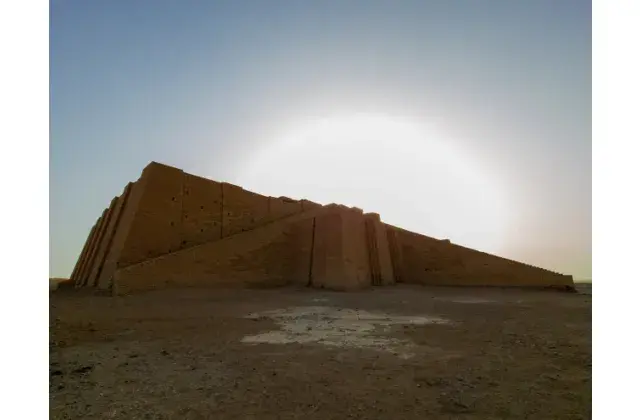 Ziggurat of Ur2